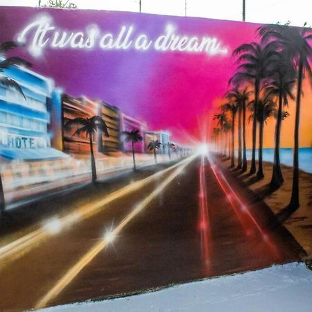 Cozy & Colorful Miami Art Canvas W/Hottub & Murals エクステリア 写真